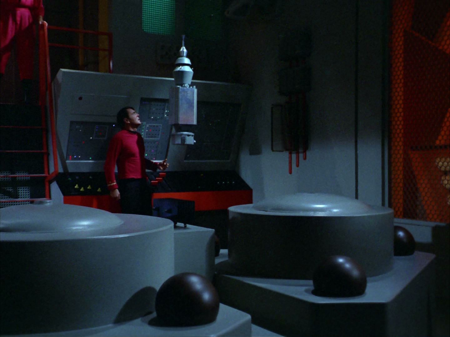 ariane179254_StarTrek_2x03_TheChangeling_1149.jpg
