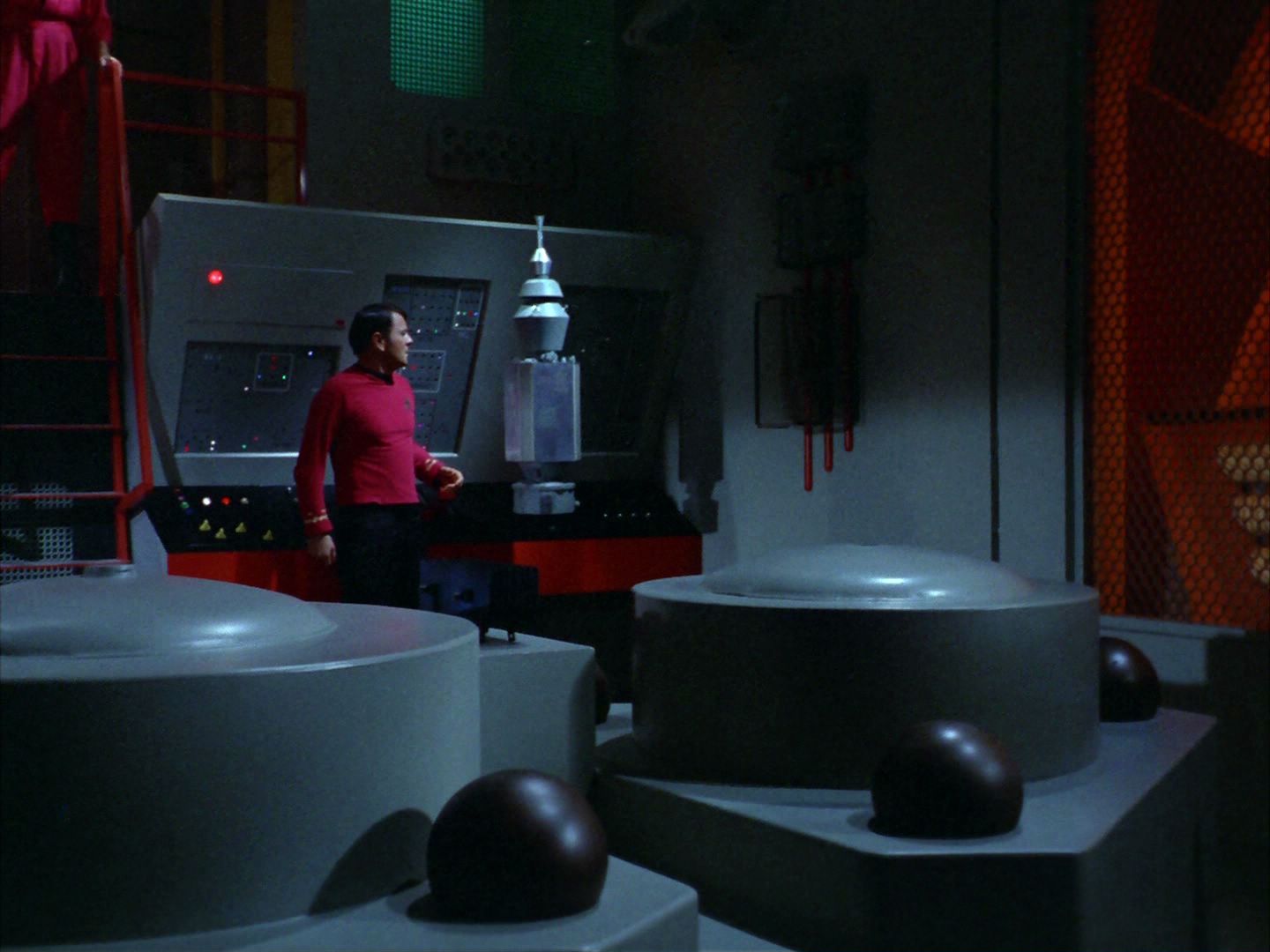 ariane179254_StarTrek_2x03_TheChangeling_1150.jpg