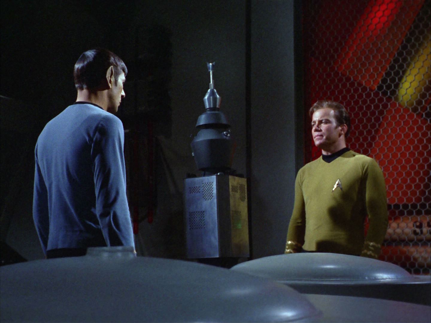 ariane179254_StarTrek_2x03_TheChangeling_1182.jpg