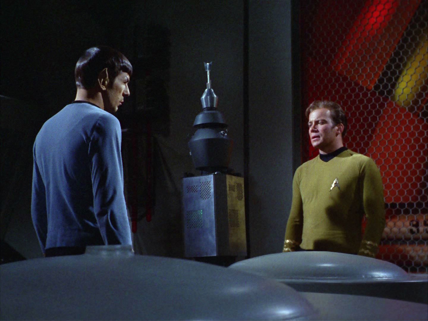ariane179254_StarTrek_2x03_TheChangeling_1183.jpg