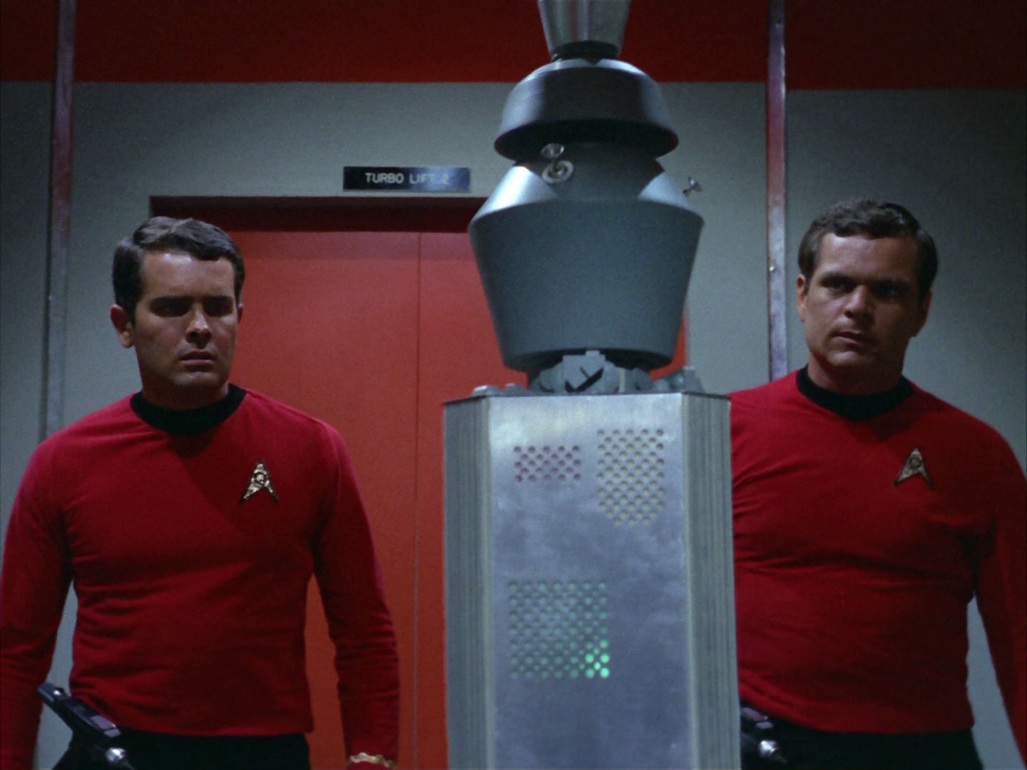 ariane179254_StarTrek_2x03_TheChangeling_1228.jpg
