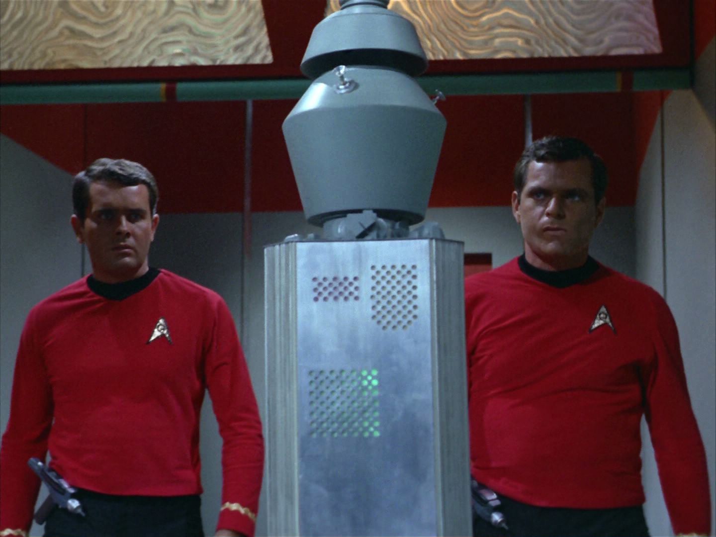 ariane179254_StarTrek_2x03_TheChangeling_1231.jpg