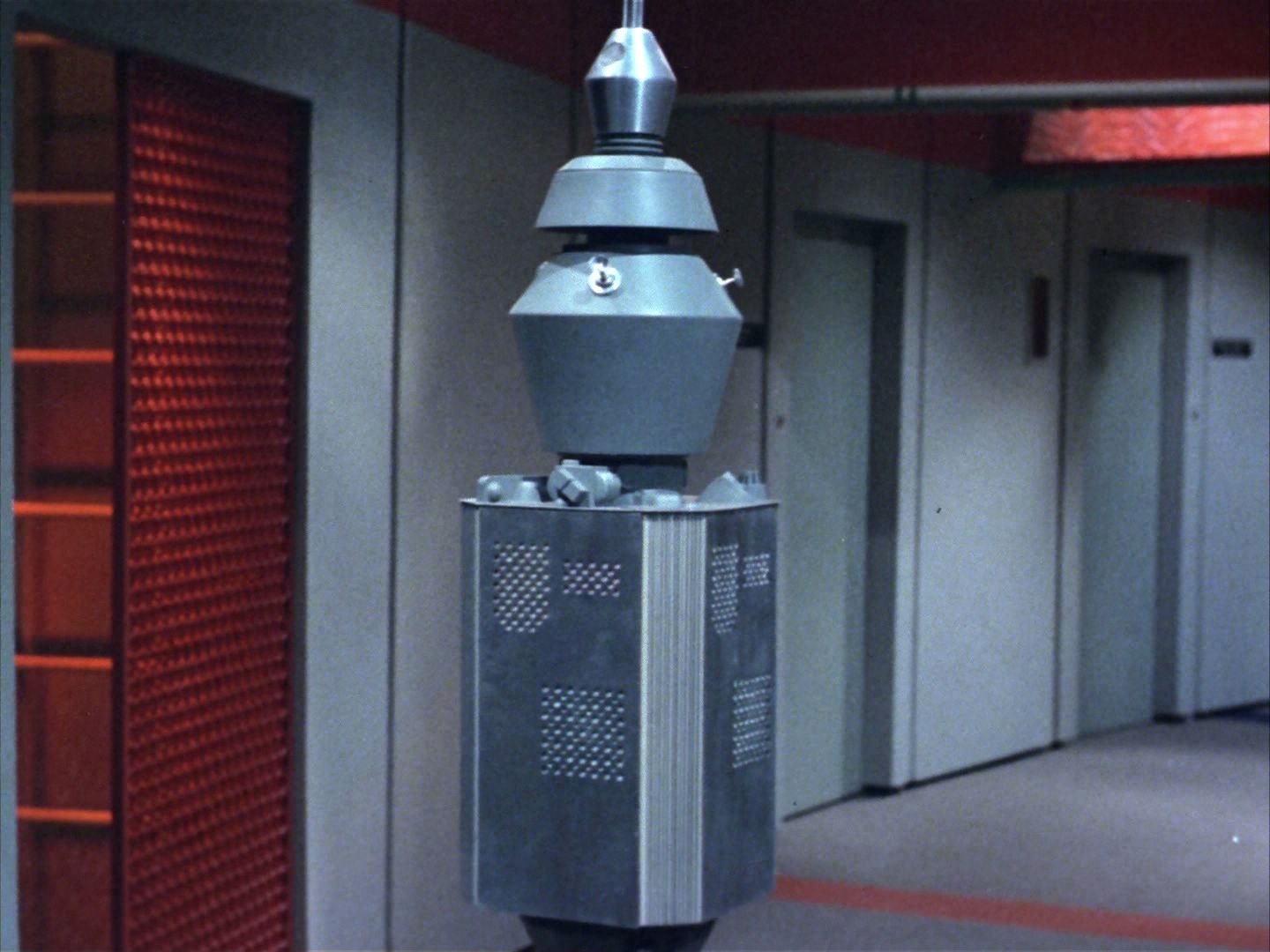 ariane179254_StarTrek_2x03_TheChangeling_1258.jpg