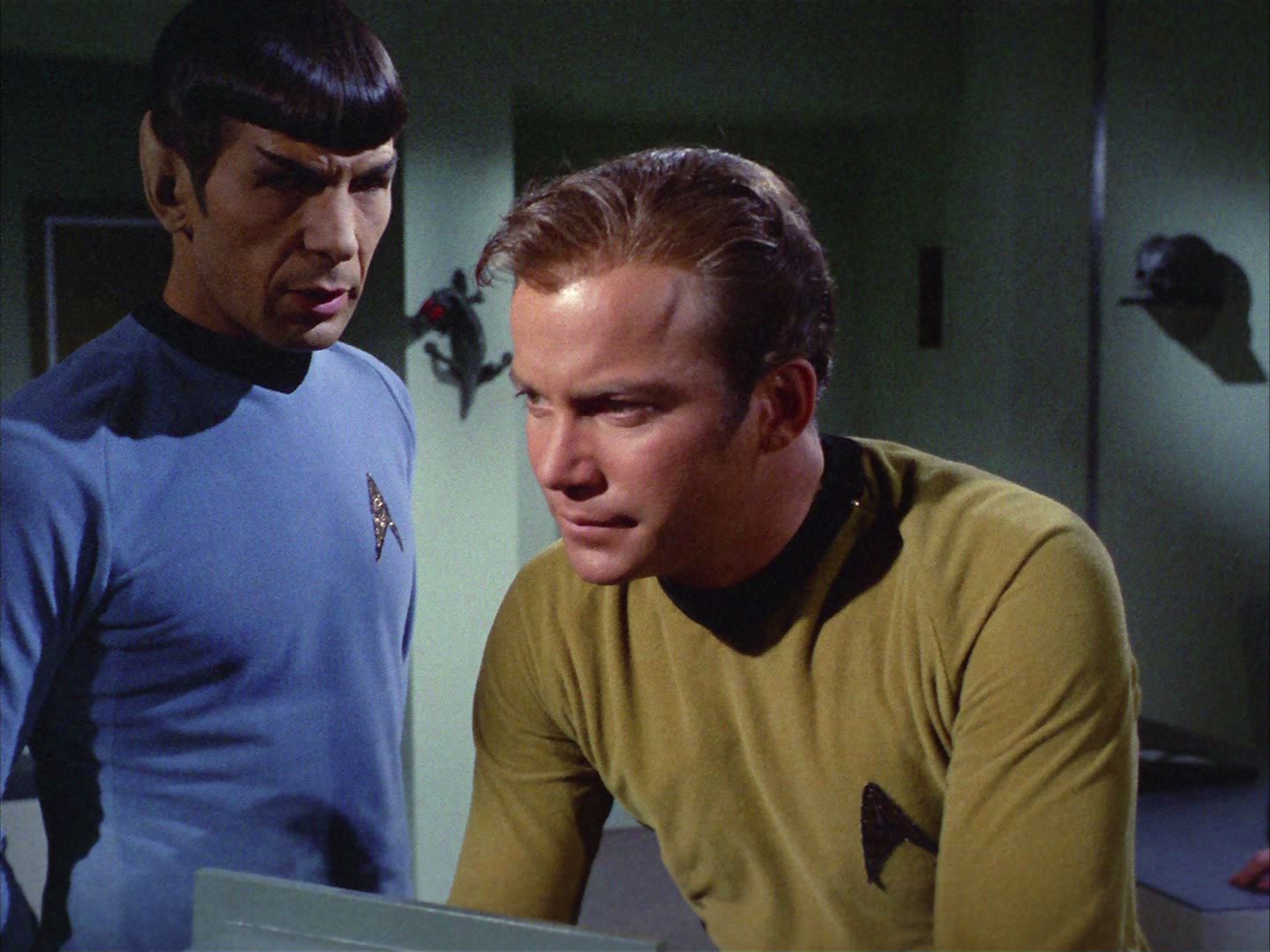 ariane179254_StarTrek_2x03_TheChangeling_1277.jpg