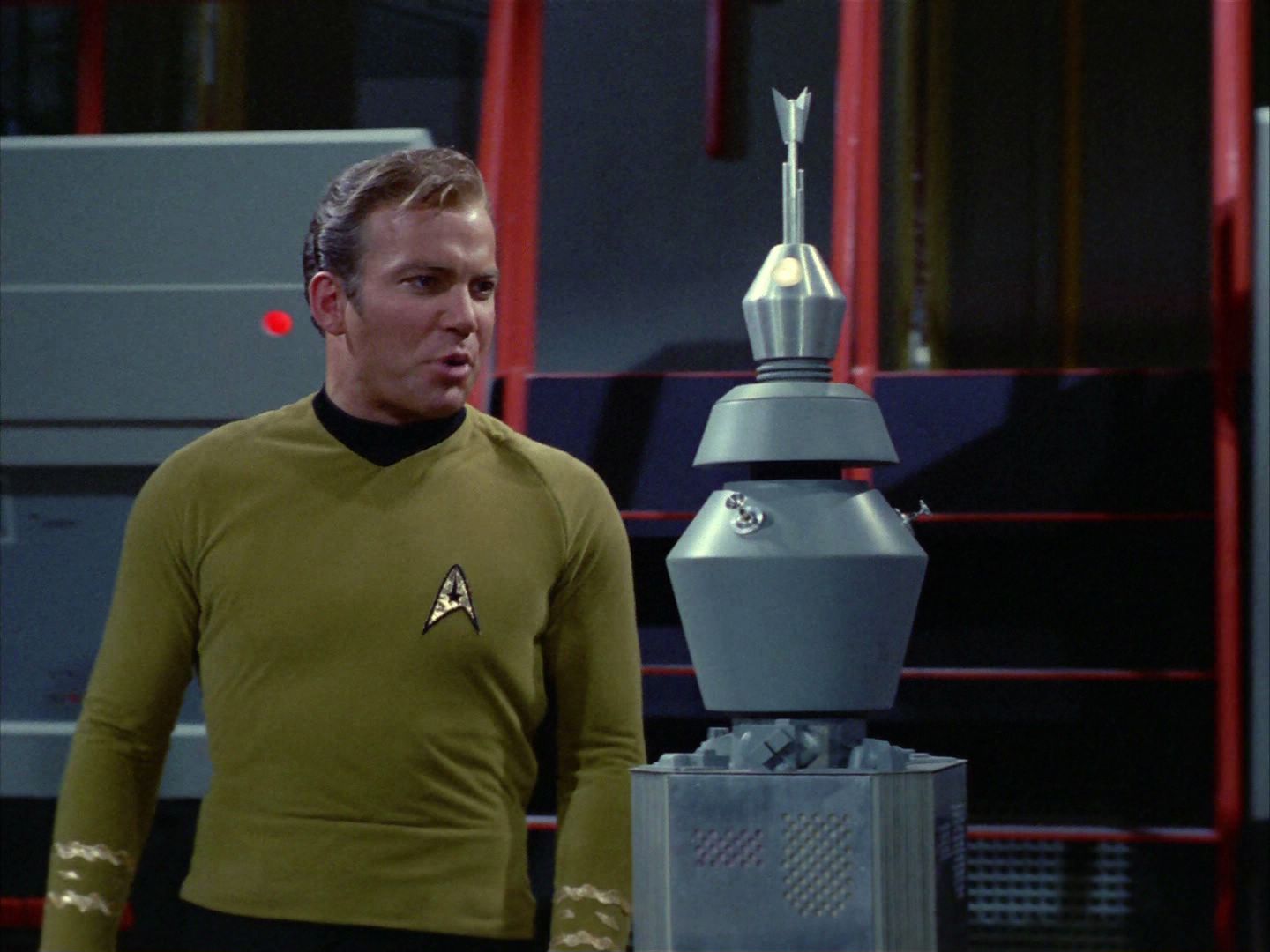 ariane179254_StarTrek_2x03_TheChangeling_1336.jpg