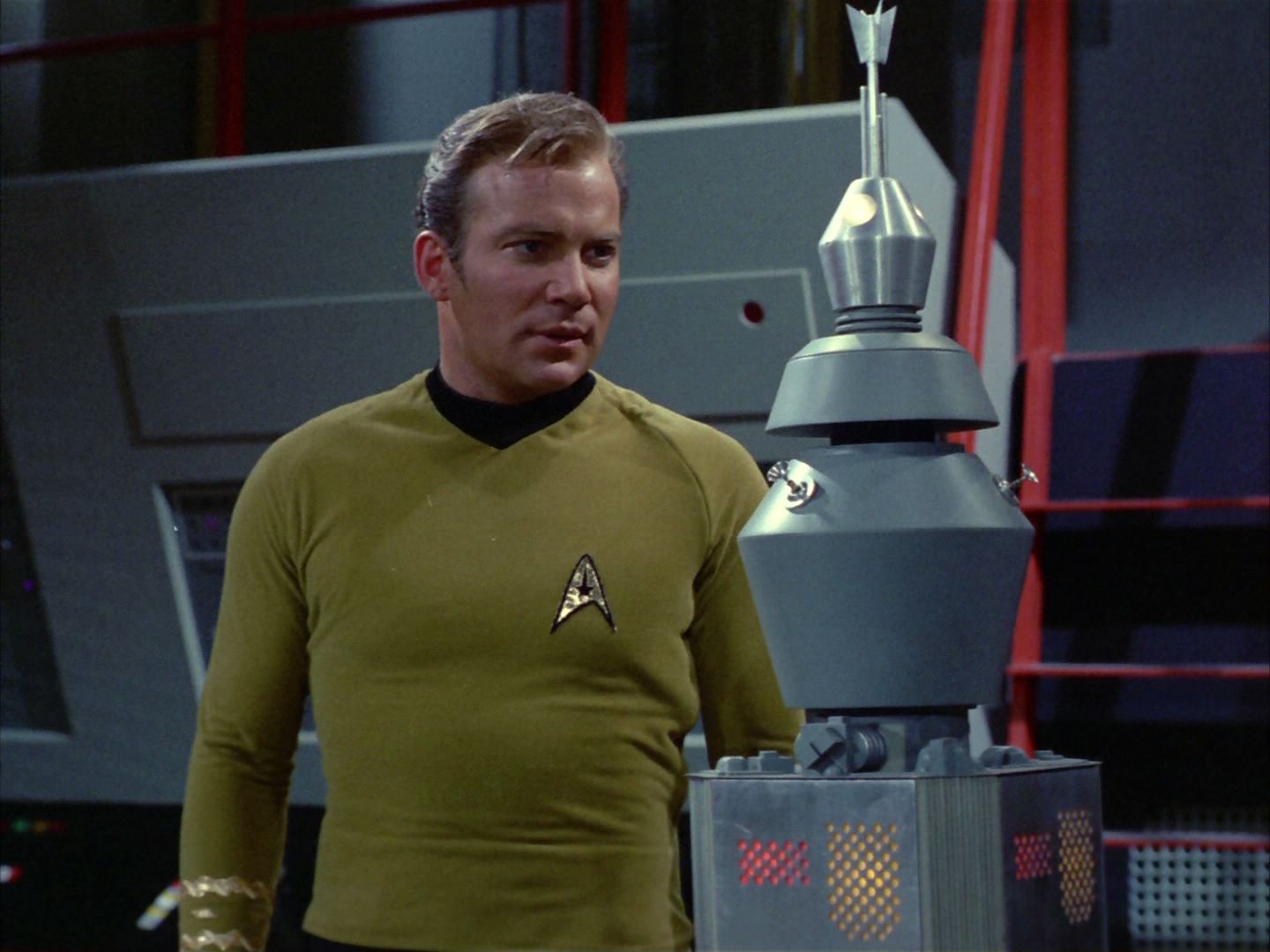 ariane179254_StarTrek_2x03_TheChangeling_1337.jpg