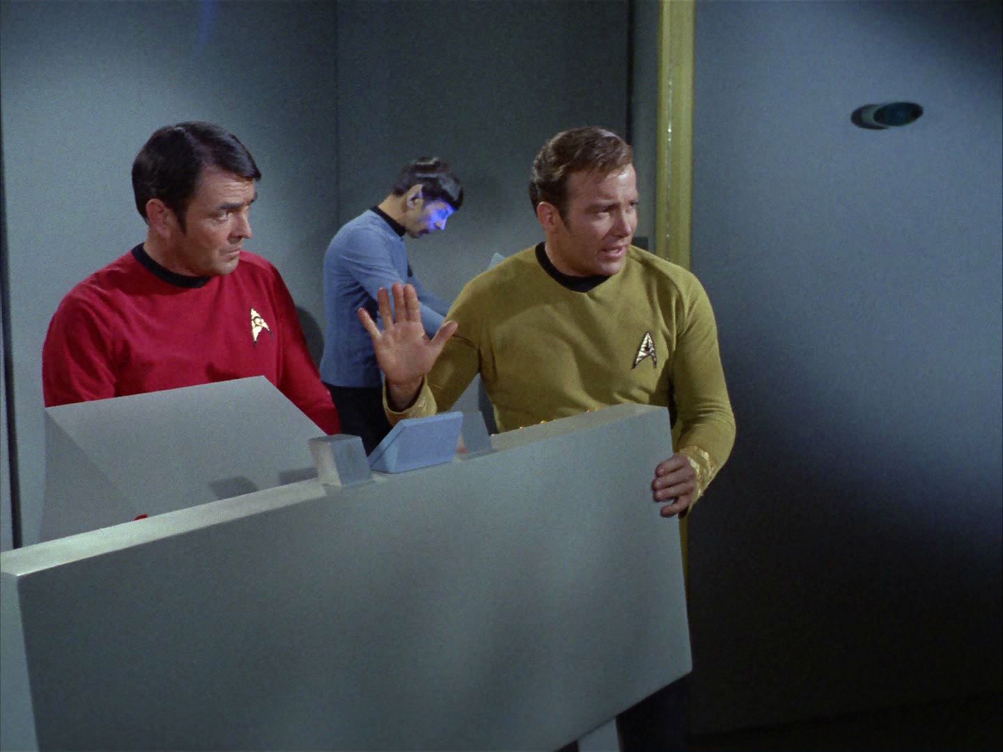 ariane179254_StarTrek_2x03_TheChangeling_1350.jpg