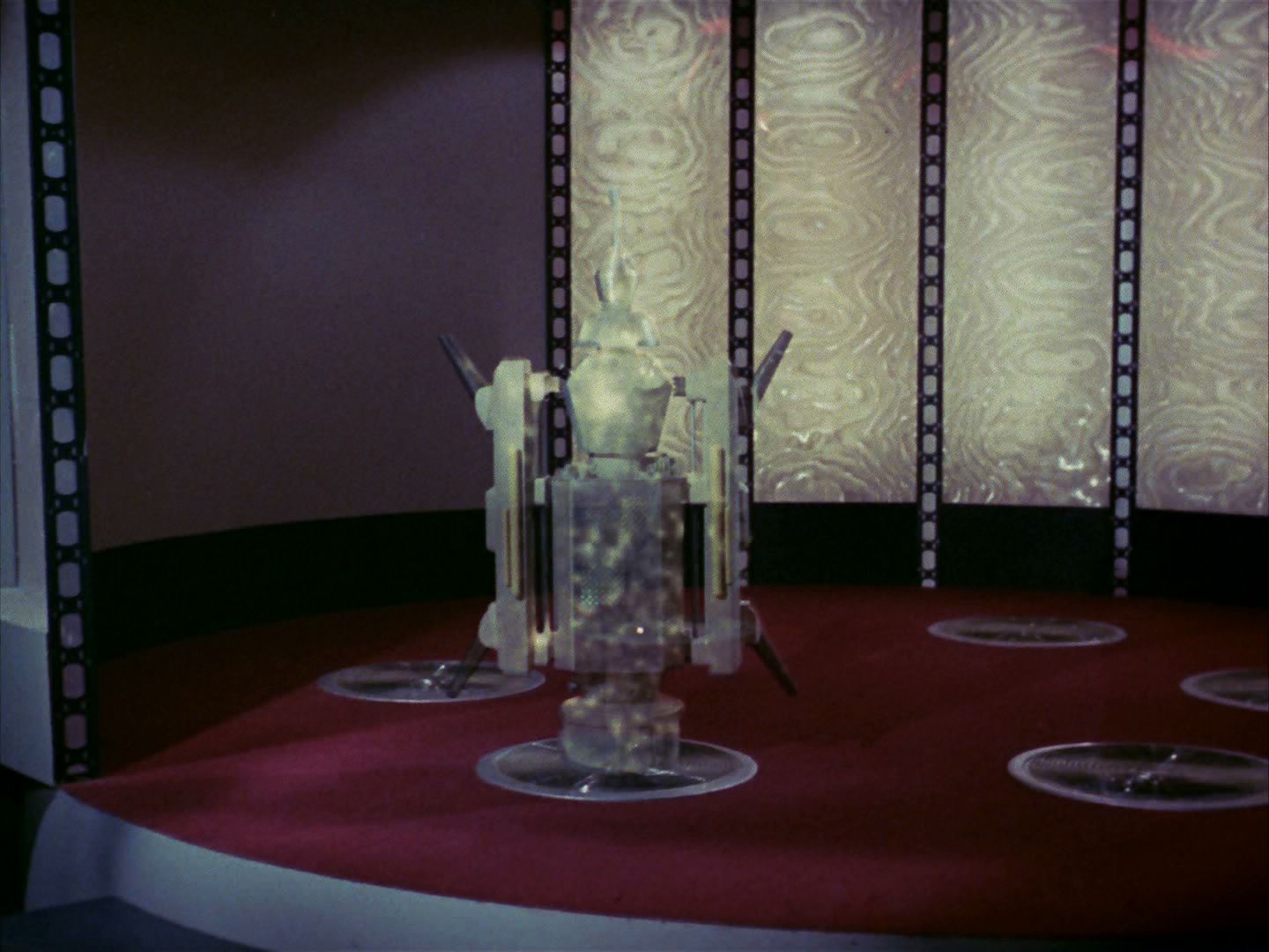 ariane179254_StarTrek_2x03_TheChangeling_1359.jpg