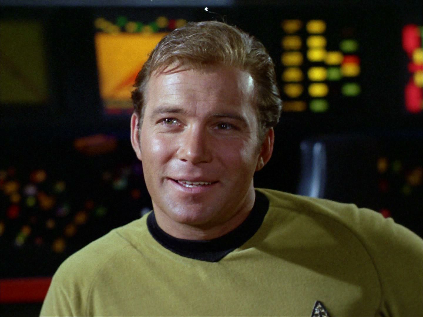 ariane179254_StarTrek_2x03_TheChangeling_1384.jpg