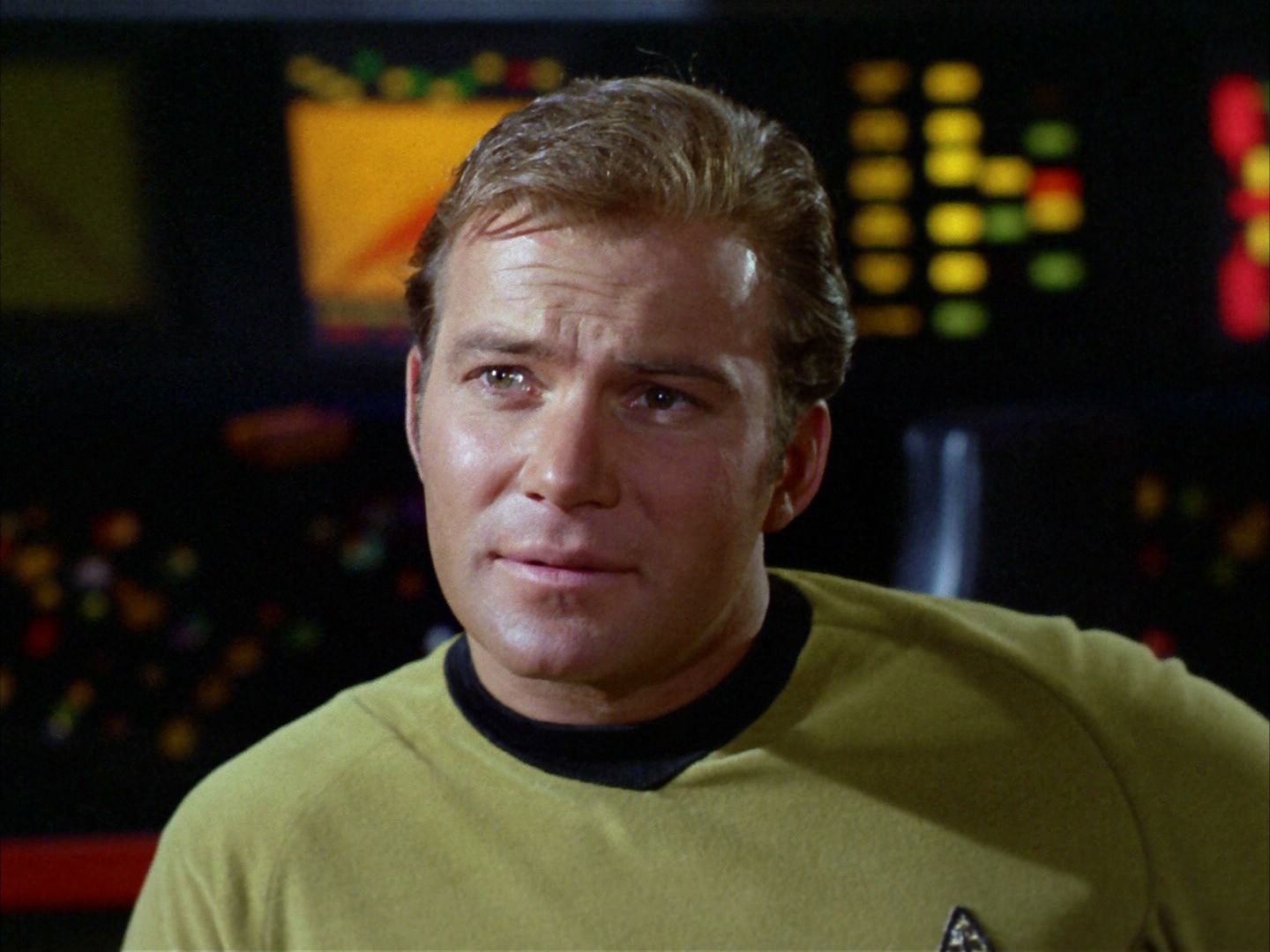 ariane179254_StarTrek_2x03_TheChangeling_1385.jpg