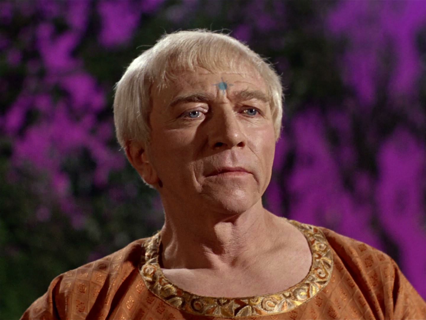 ariane179254_StarTrek_2x04_MirrorMirror_0030.jpg