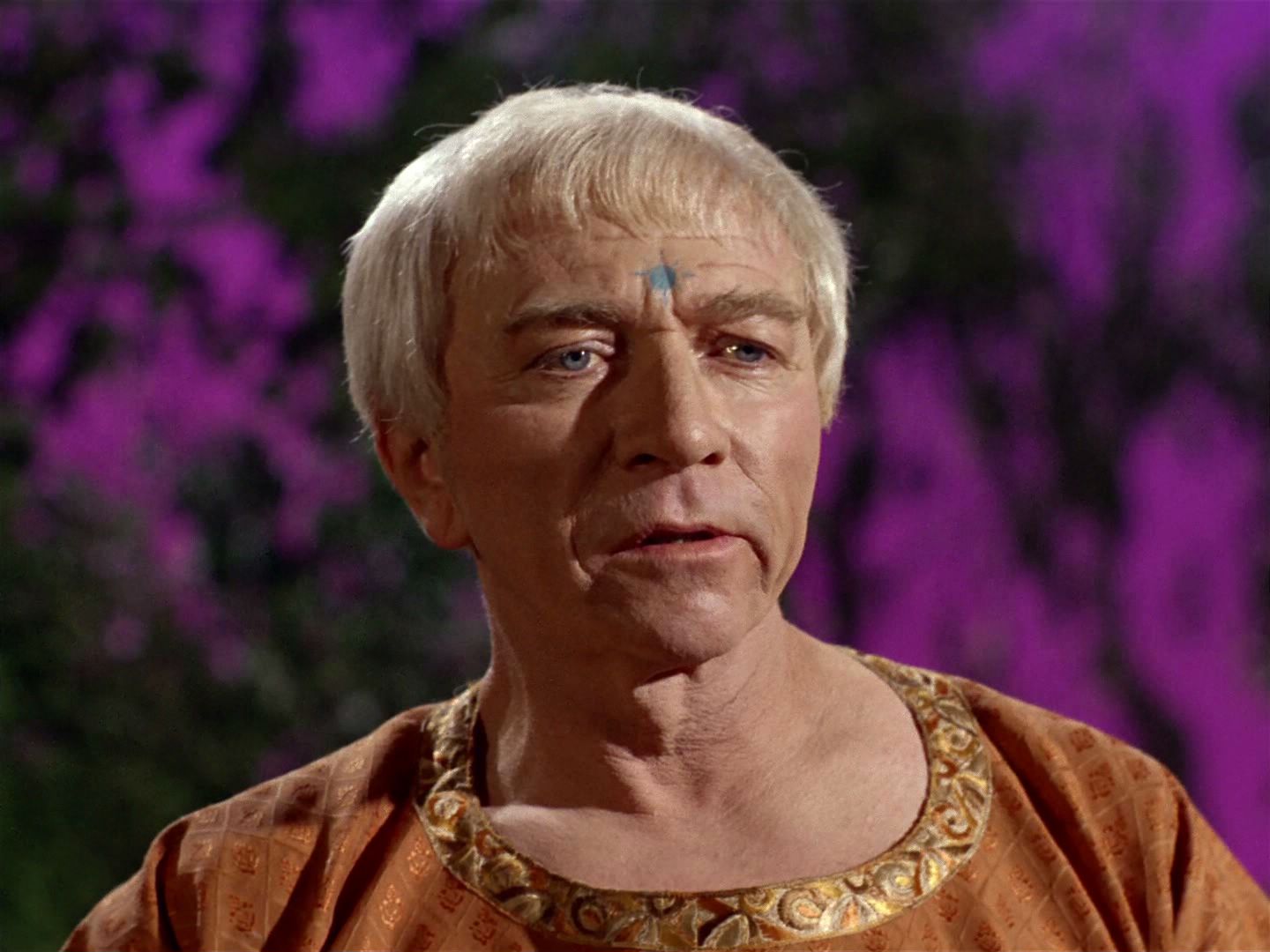 ariane179254_StarTrek_2x04_MirrorMirror_0031.jpg
