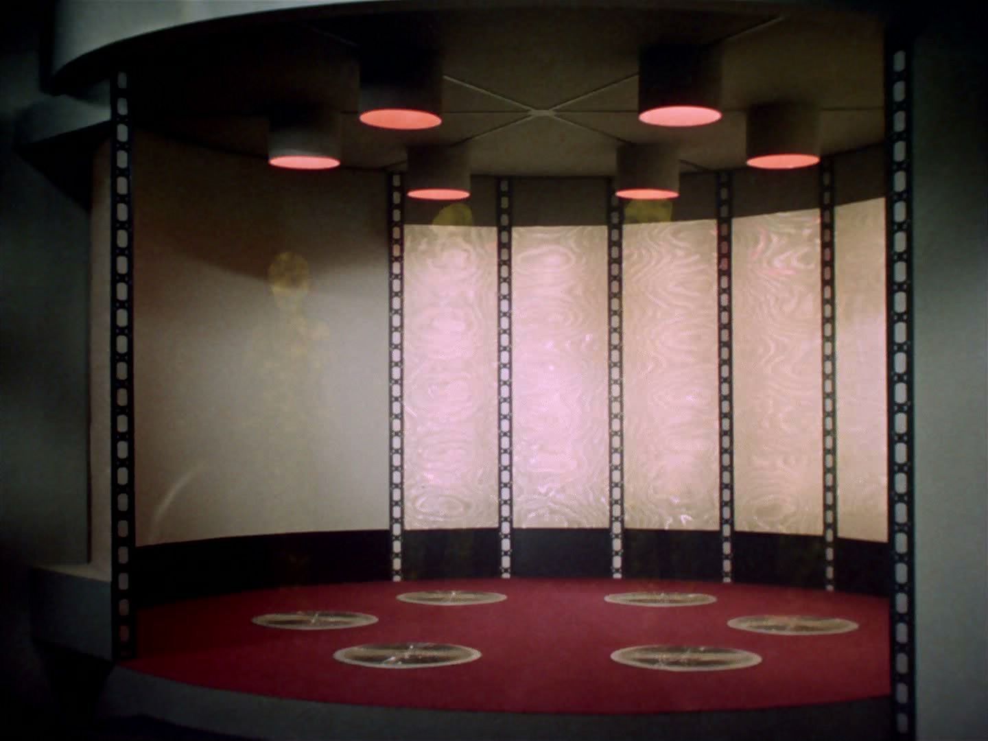 ariane179254_StarTrek_2x04_MirrorMirror_0059.jpg