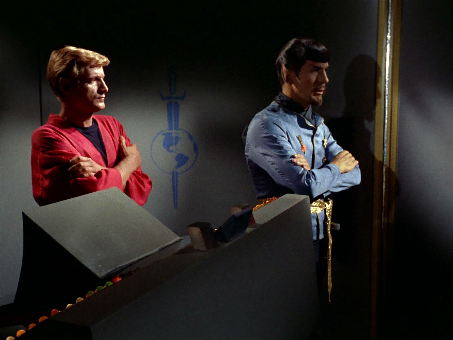 ariane179254_StarTrek_2x04_MirrorMirror_0085.jpg