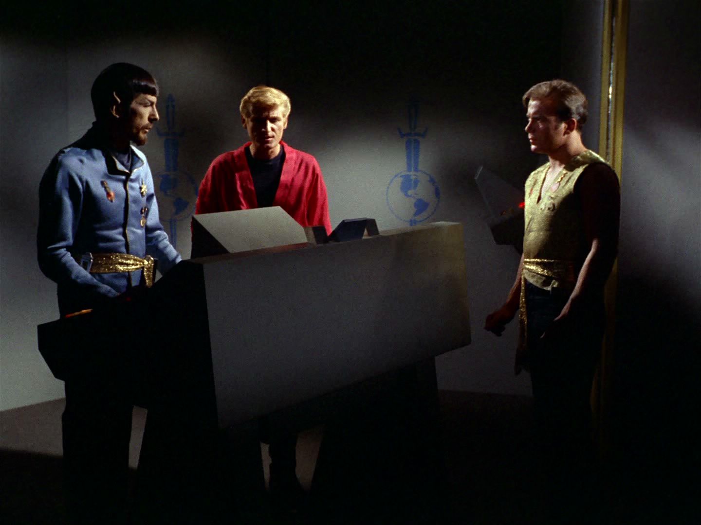 ariane179254_StarTrek_2x04_MirrorMirror_0109.jpg