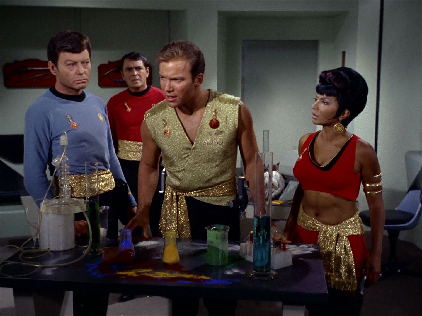 ariane179254_StarTrek_2x04_MirrorMirror_0209.jpg