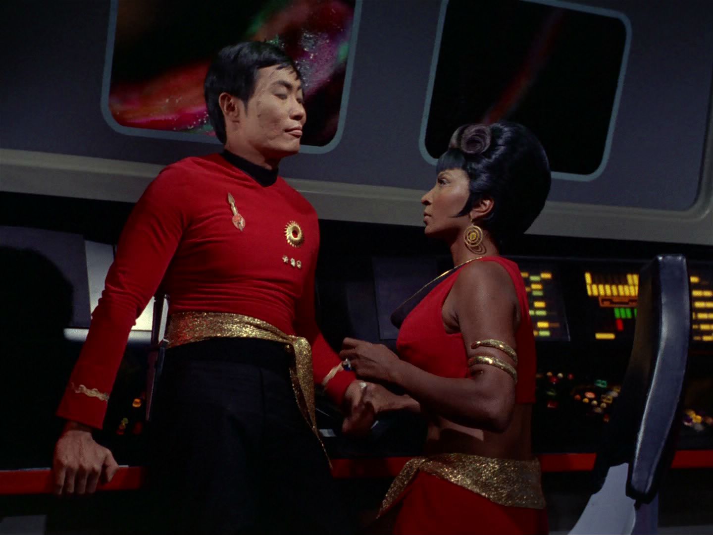 ariane179254_StarTrek_2x04_MirrorMirror_0267.jpg
