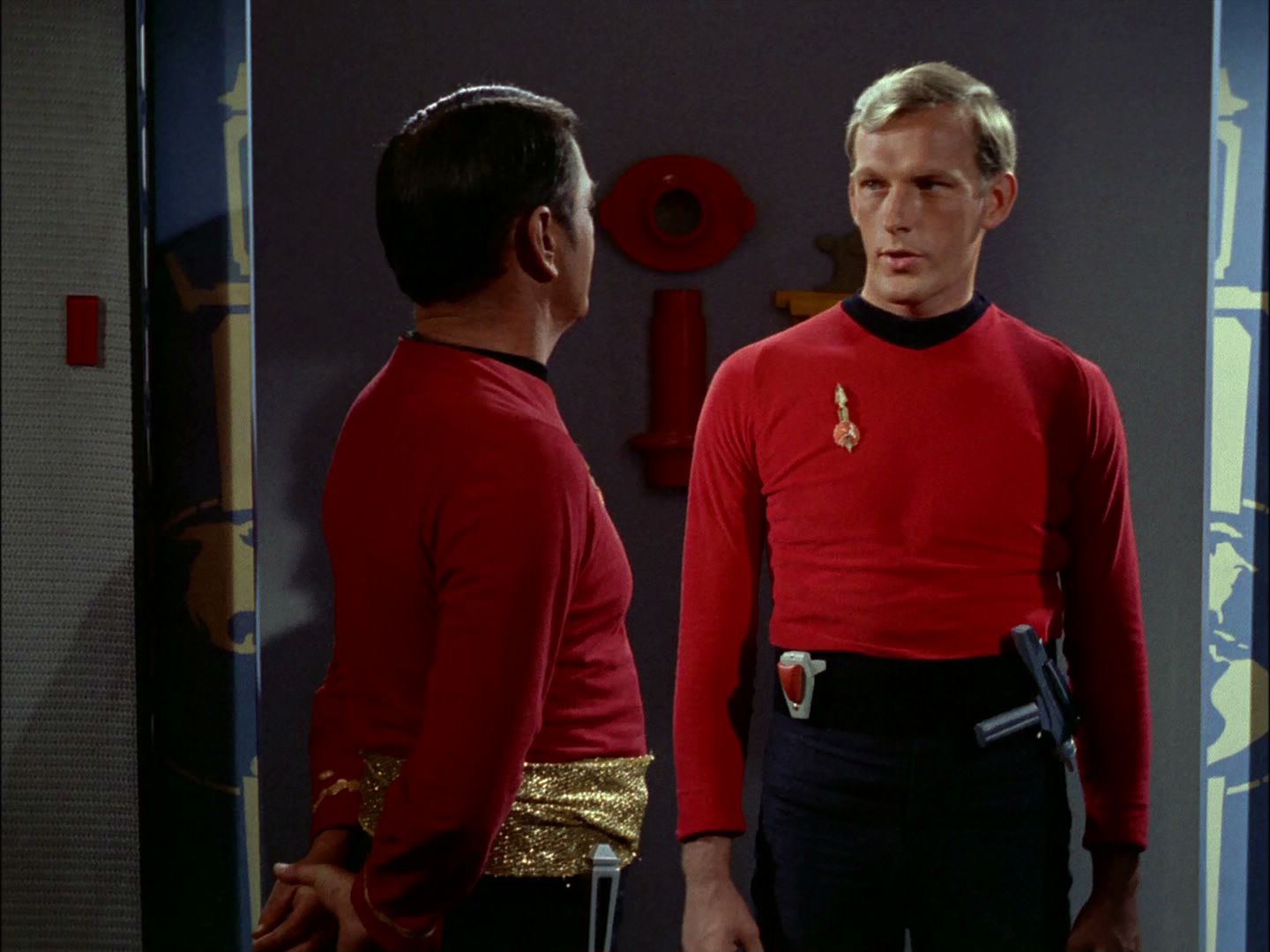 ariane179254_StarTrek_2x04_MirrorMirror_0319.jpg