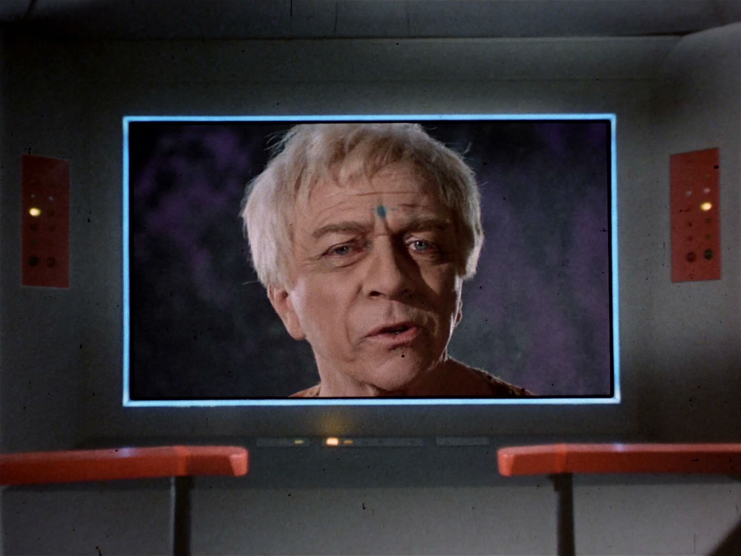 ariane179254_StarTrek_2x04_MirrorMirror_0365.jpg