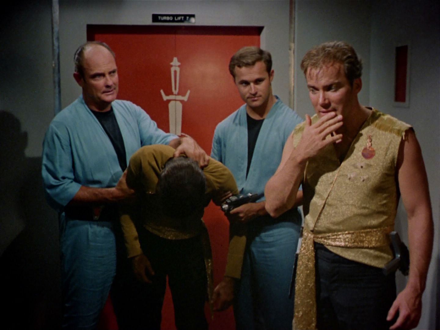 ariane179254_StarTrek_2x04_MirrorMirror_0451.jpg
