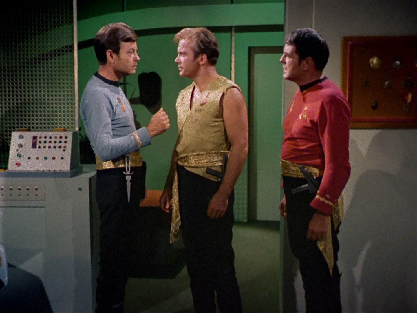 ariane179254_StarTrek_2x04_MirrorMirror_0456.jpg