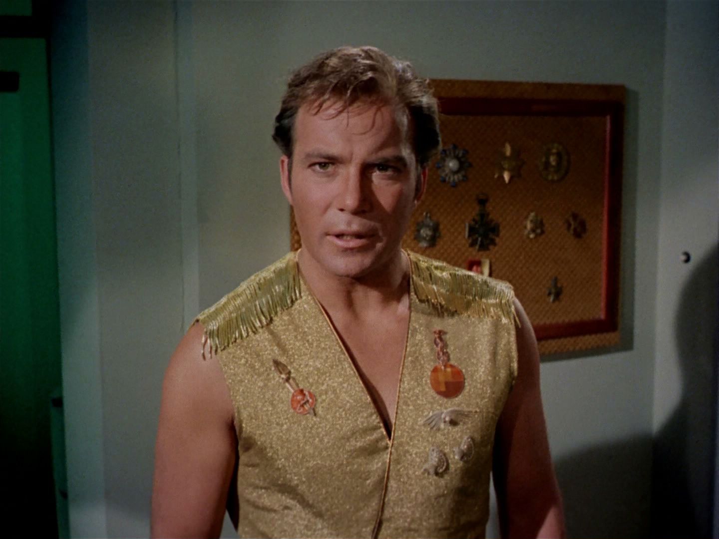 ariane179254_StarTrek_2x04_MirrorMirror_0531.jpg