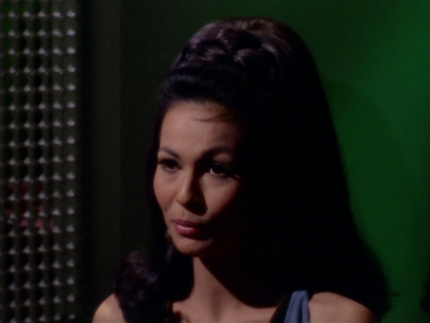 ariane179254_StarTrek_2x04_MirrorMirror_0682.jpg
