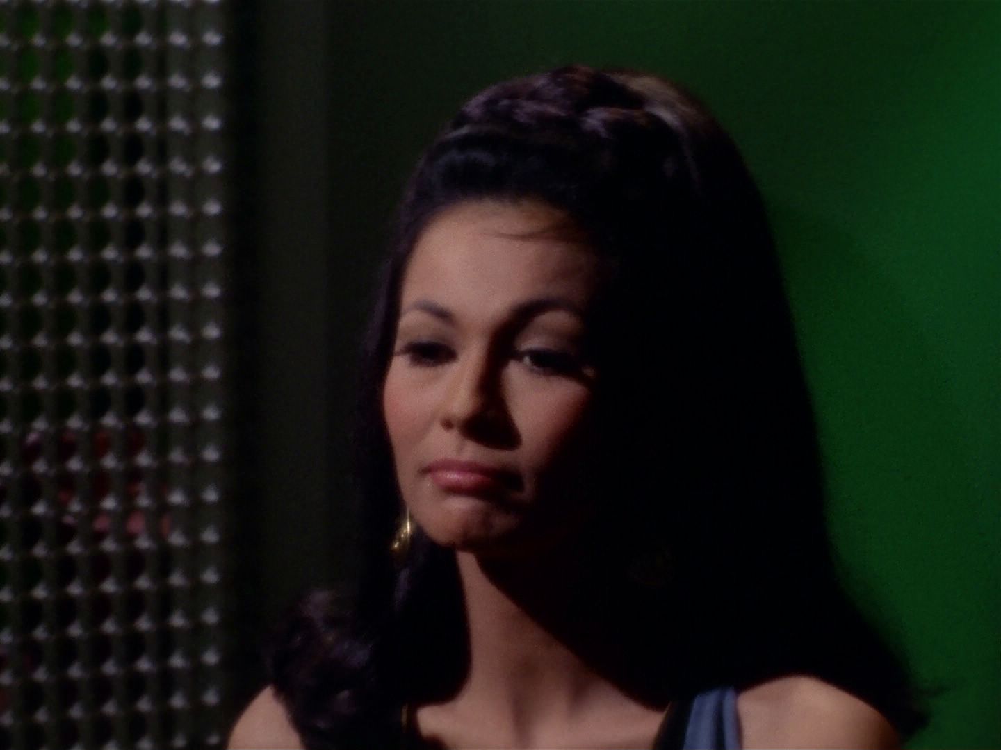 ariane179254_StarTrek_2x04_MirrorMirror_0685.jpg