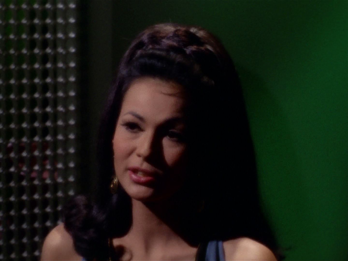 ariane179254_StarTrek_2x04_MirrorMirror_0687.jpg