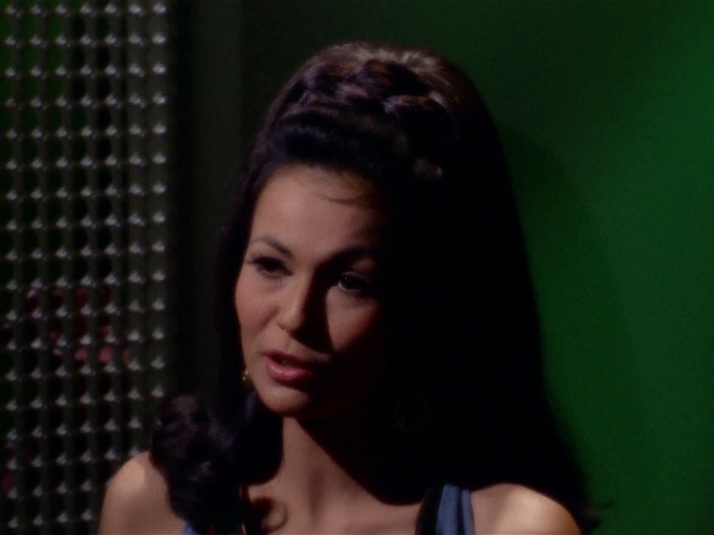 ariane179254_StarTrek_2x04_MirrorMirror_0688.jpg