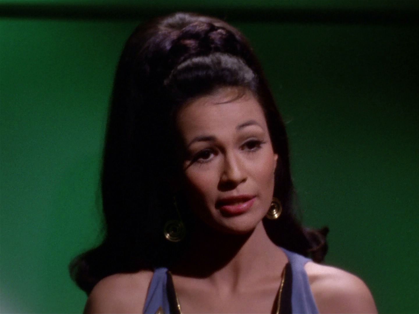 ariane179254_StarTrek_2x04_MirrorMirror_0765.jpg