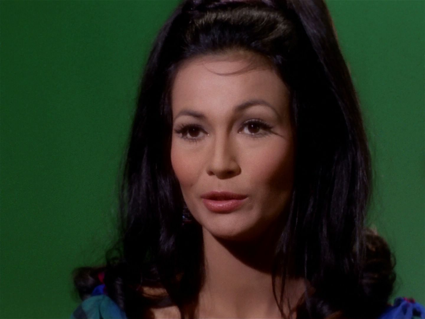 ariane179254_StarTrek_2x04_MirrorMirror_0941.jpg