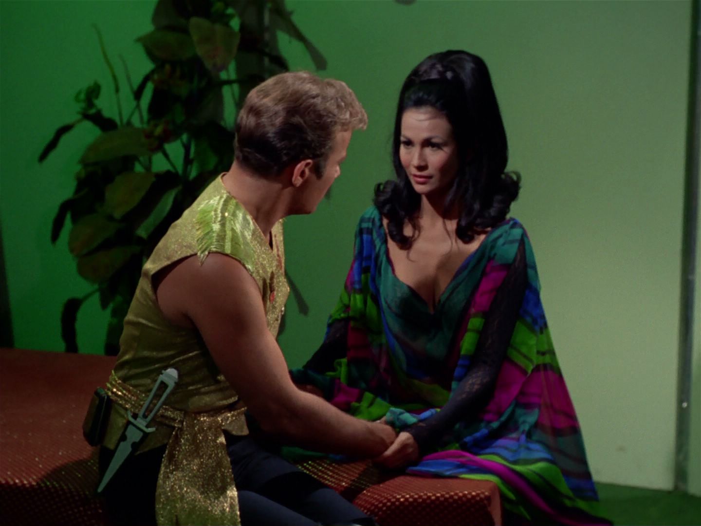 ariane179254_StarTrek_2x04_MirrorMirror_0961.jpg