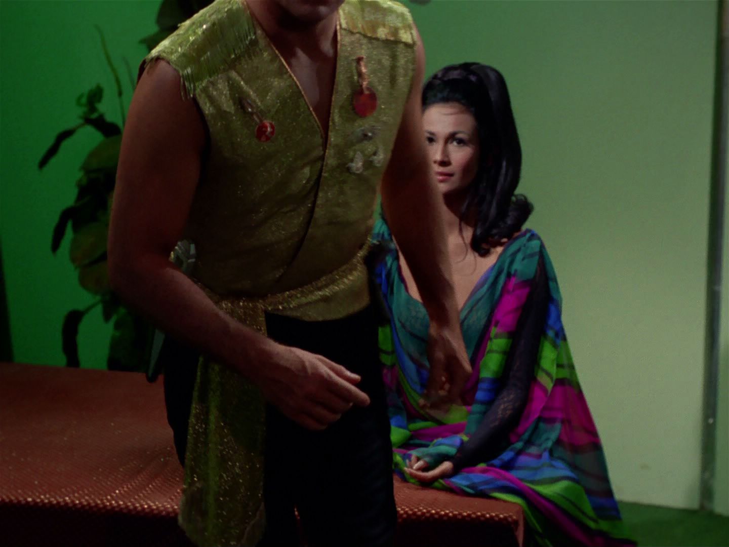 ariane179254_StarTrek_2x04_MirrorMirror_0963.jpg