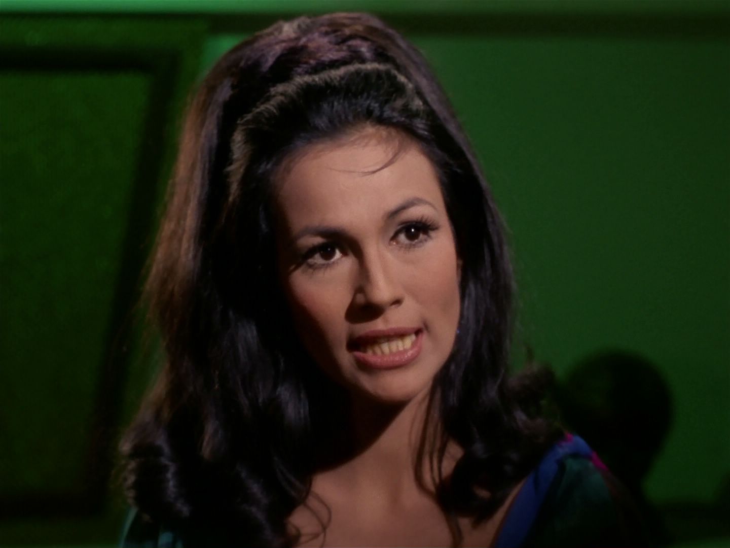 ariane179254_StarTrek_2x04_MirrorMirror_0988.jpg