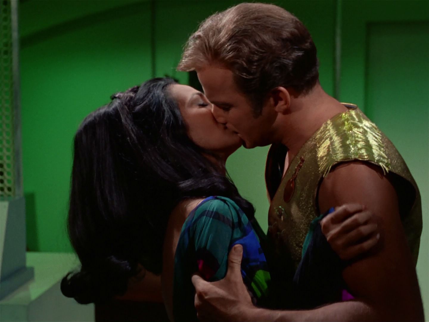 ariane179254_StarTrek_2x04_MirrorMirror_1019.jpg