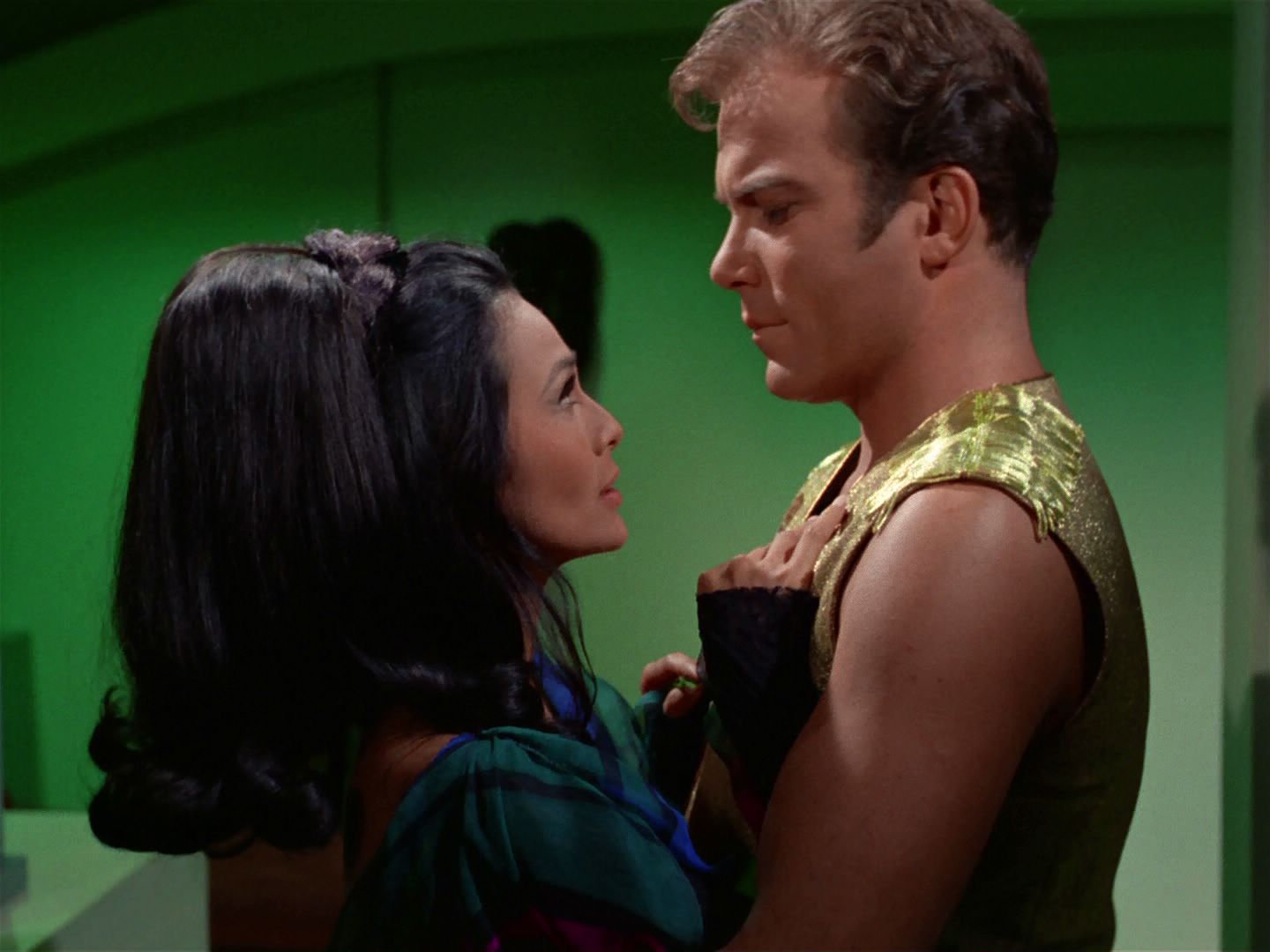 ariane179254_StarTrek_2x04_MirrorMirror_1032.jpg