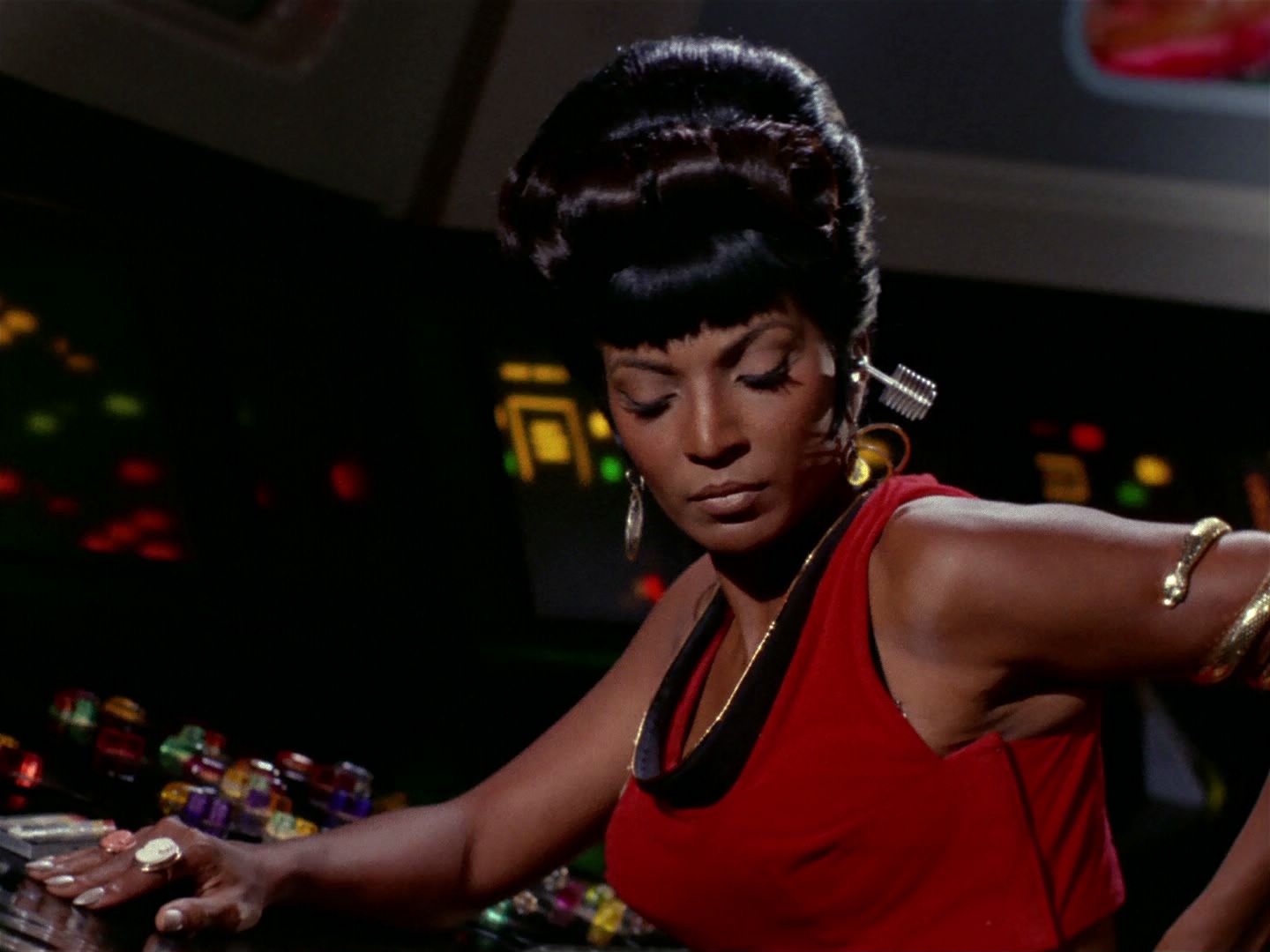 ariane179254_StarTrek_2x04_MirrorMirror_1060.jpg