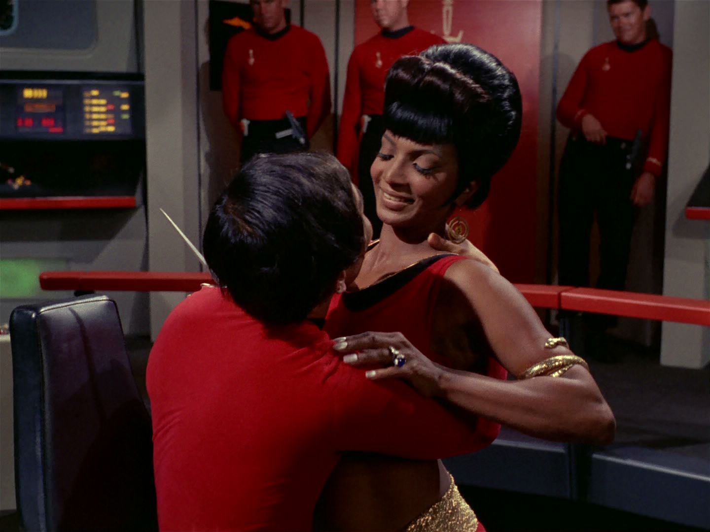 ariane179254_StarTrek_2x04_MirrorMirror_1098.jpg