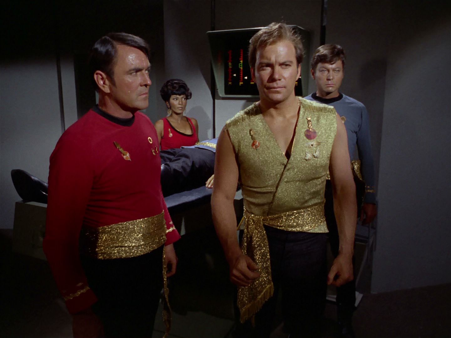 ariane179254_StarTrek_2x04_MirrorMirror_1225.jpg