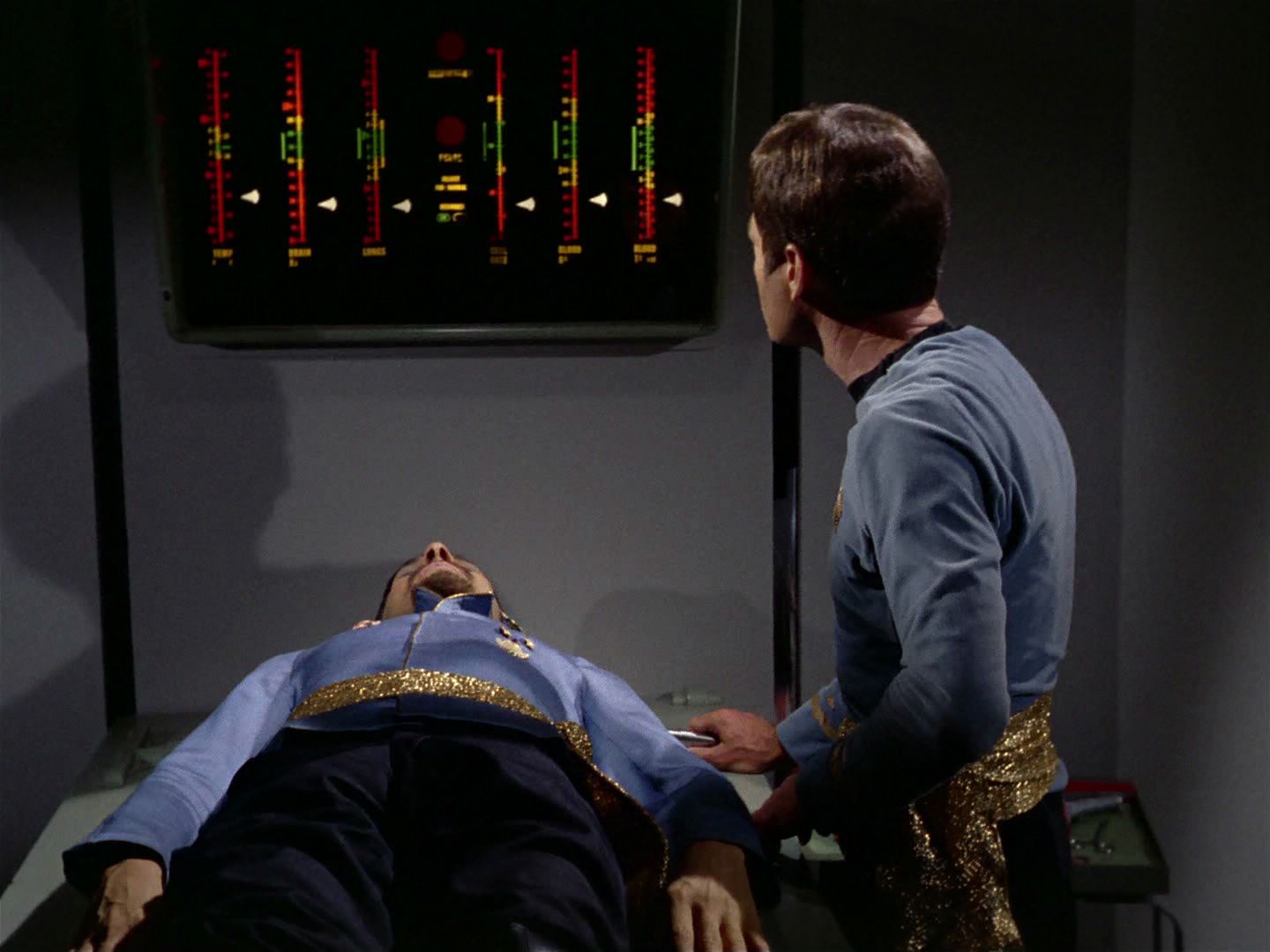 ariane179254_StarTrek_2x04_MirrorMirror_1257.jpg