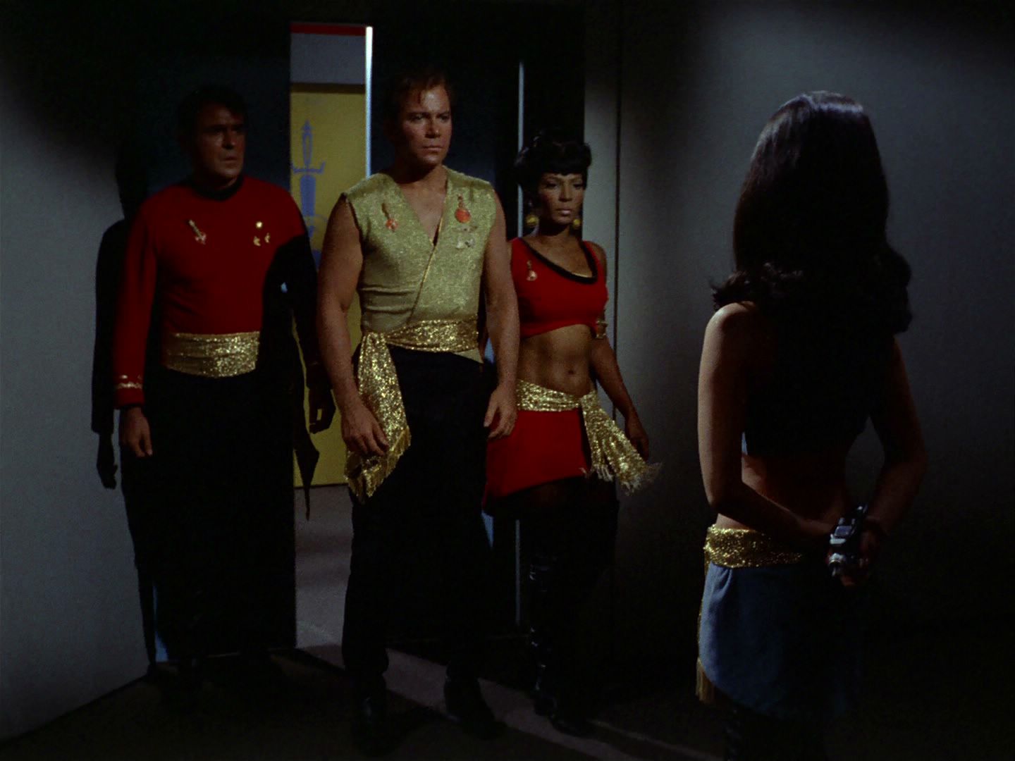 ariane179254_StarTrek_2x04_MirrorMirror_1278.jpg