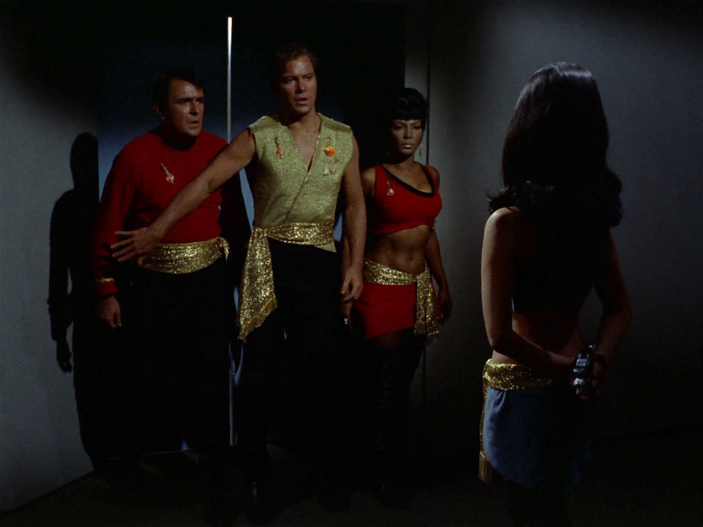 ariane179254_StarTrek_2x04_MirrorMirror_1279.jpg