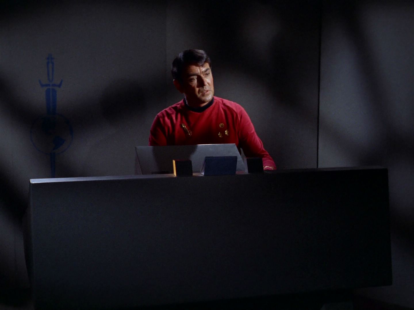 ariane179254_StarTrek_2x04_MirrorMirror_1320.jpg