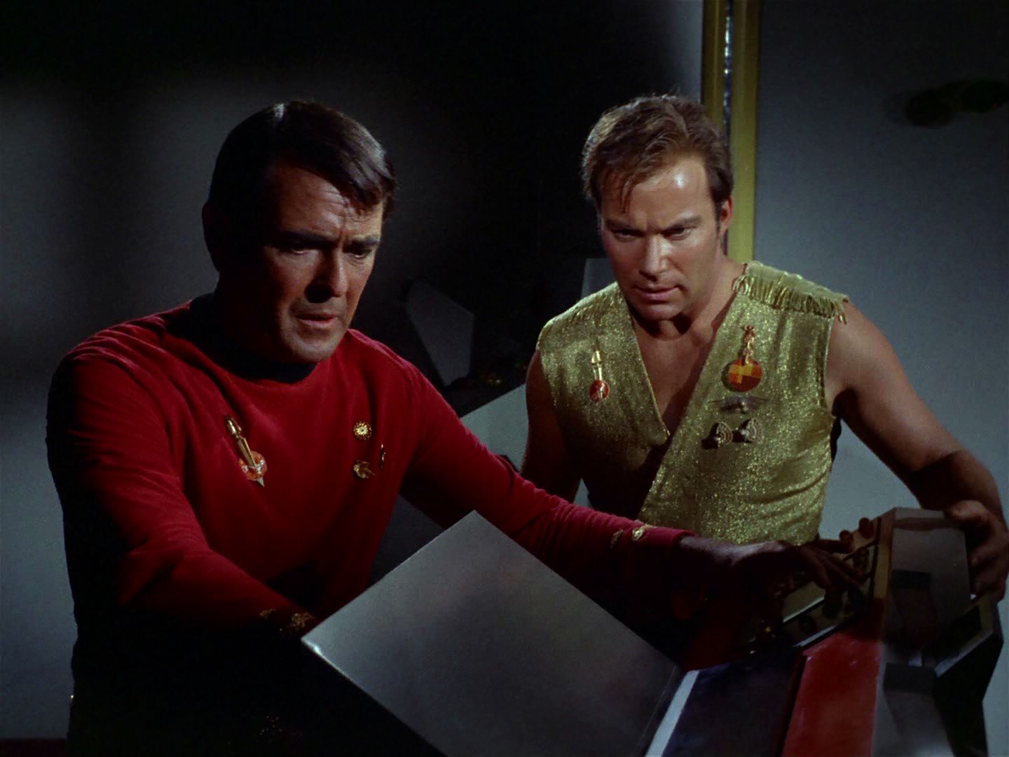 ariane179254_StarTrek_2x04_MirrorMirror_1327.jpg