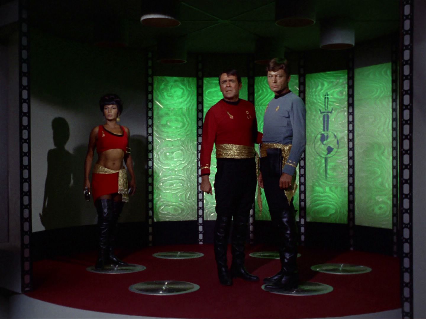 ariane179254_StarTrek_2x04_MirrorMirror_1367.jpg