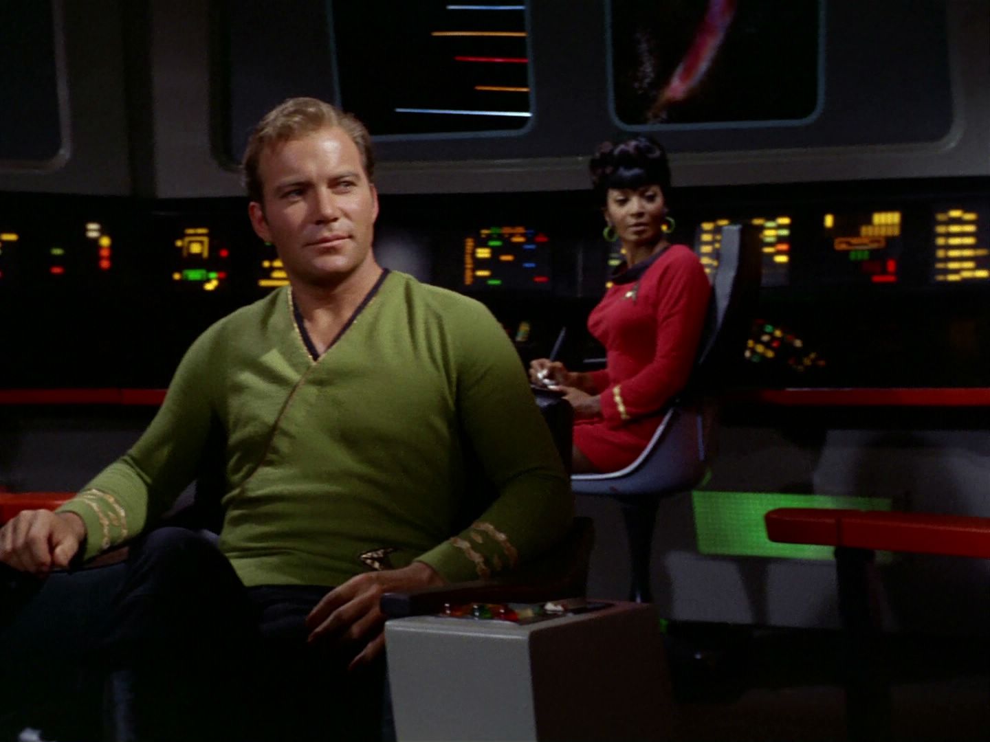 ariane179254_StarTrek_2x04_MirrorMirror_1474.jpg