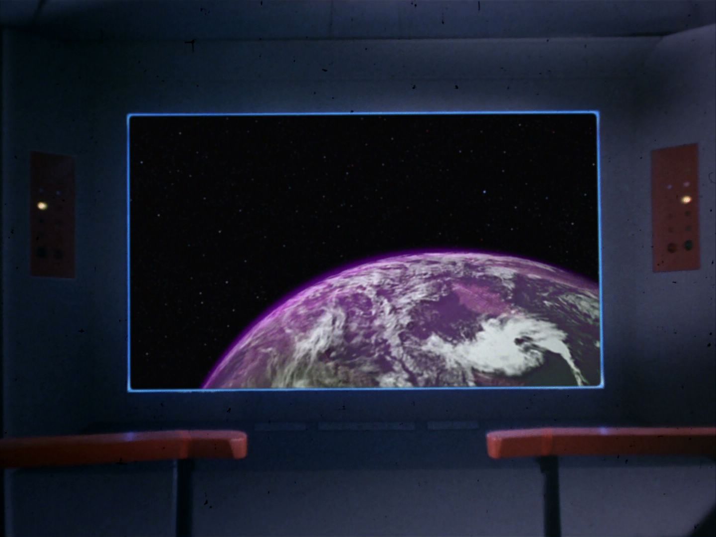 ariane179254_StarTrek_2x04_MirrorMirror_NewEffects_0025.jpg
