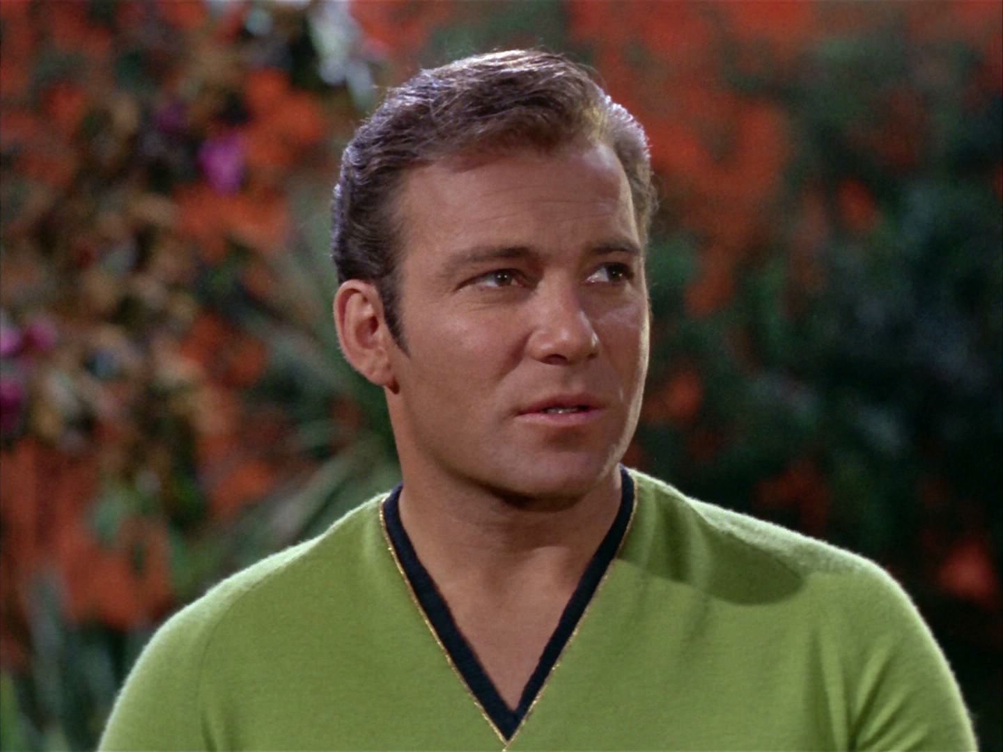 ariane179254_StarTrek_2x05_TheApple_0039.jpg