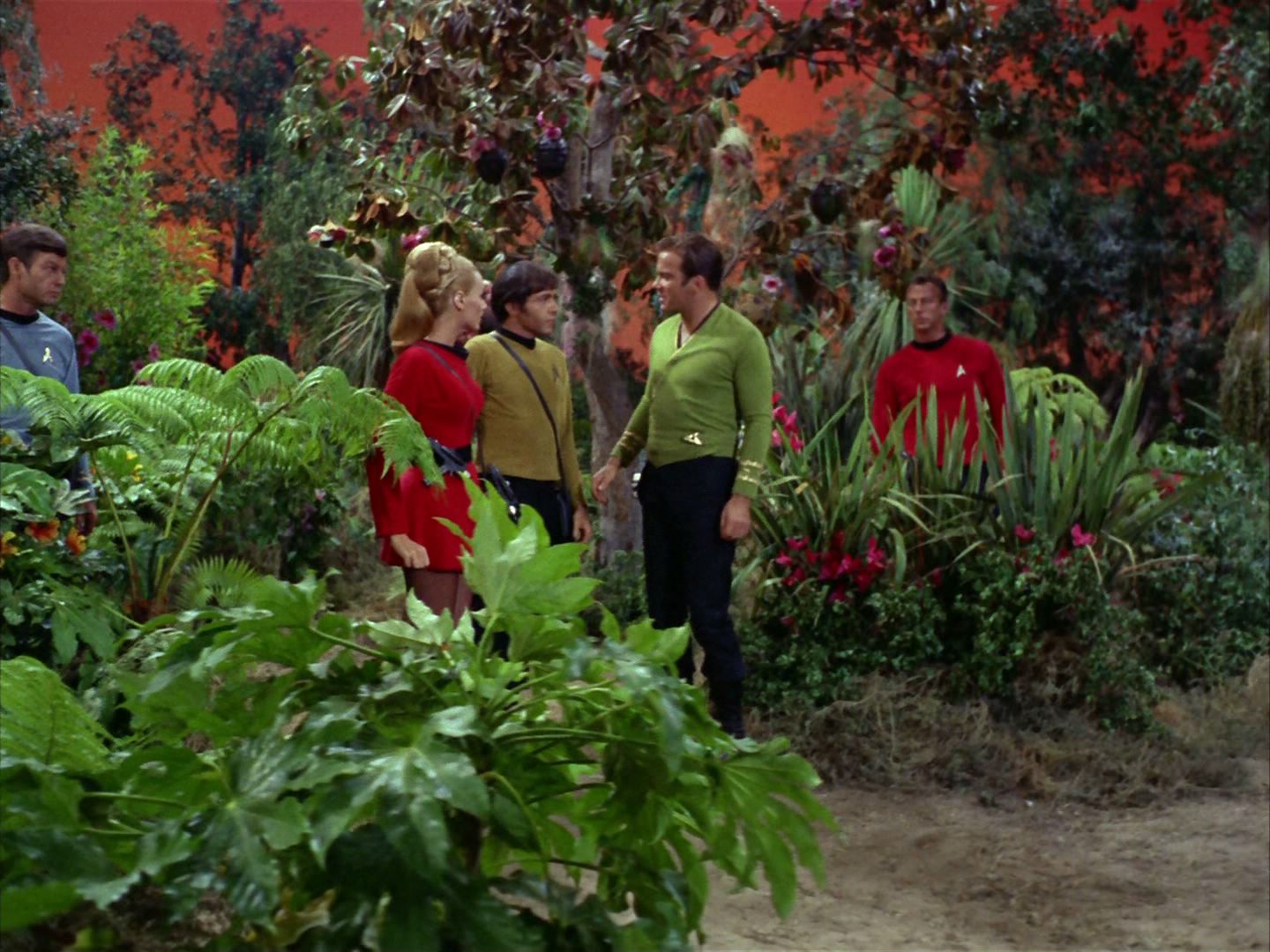 ariane179254_StarTrek_2x05_TheApple_0190.jpg
